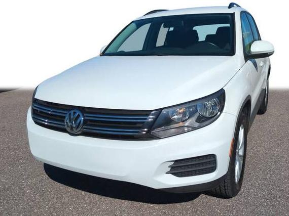 VOLKSWAGEN TIGUAN LIMITED 2018 WVGAV7AXXJK002883 image